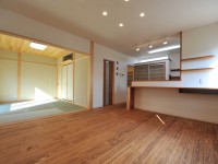 子育て世代のモダンな家